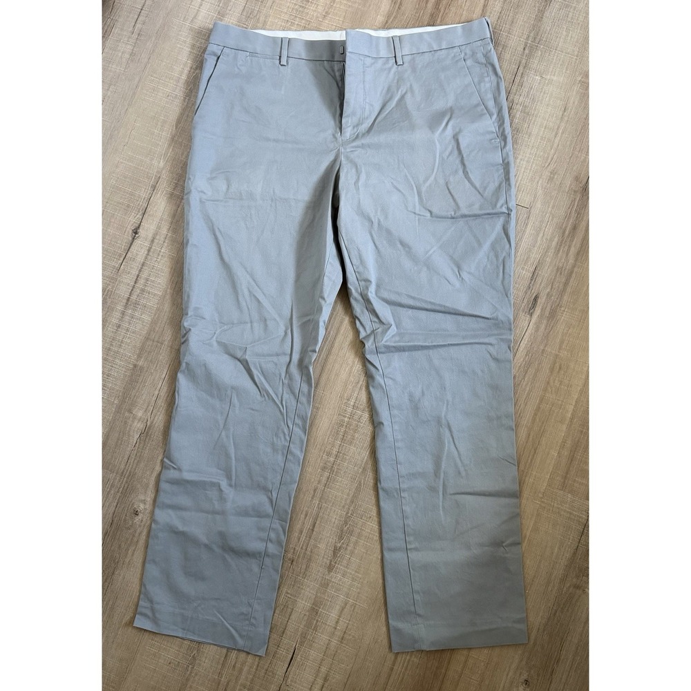 Express Men's LightGray Cotton Twill Dress Pants Flat Front Straight Leg Pockets